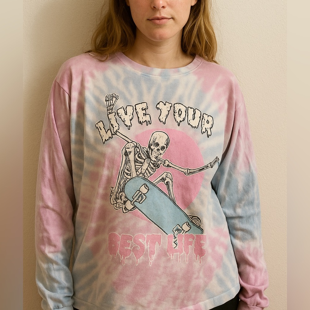 Urban Nation Tie-Dye Graphic Long Sleeve - Sz M